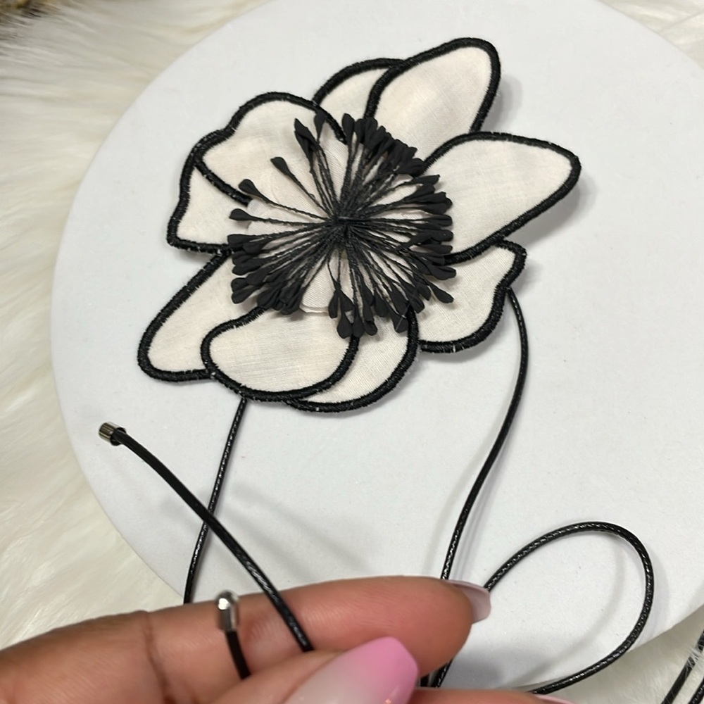 Zara White And Black Fabric Flower Wrap Necklace - Picture 9 of 16